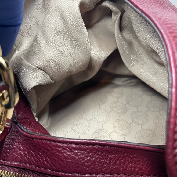 Michael Kors burgundy shoulder bag - Picture 8 of 9